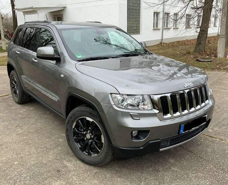 Grau Gebraucht 2012 Jeep Grand Cherokee Limited SUV | 13.700 € (Guter Preis) - Bild 1/4