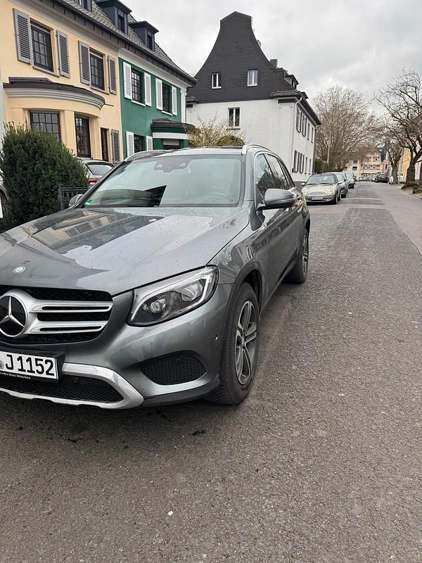 Gebraucht Mercedes GLC220 170 PS (125 kW) 2016 Silber SUV