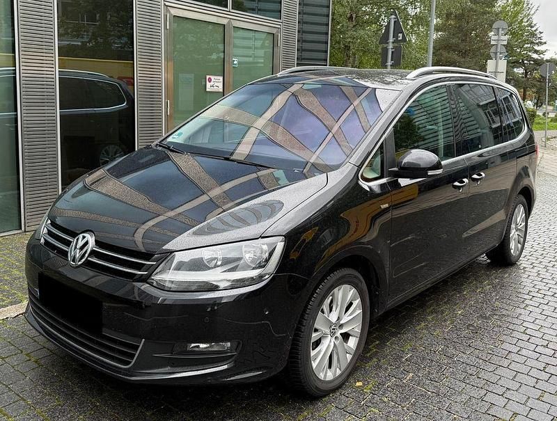 Schwarz Gebraucht 2013 VW Sharan Life Van / Kleinbus | 12.999 € (Guter Preis) - Bild 1/4