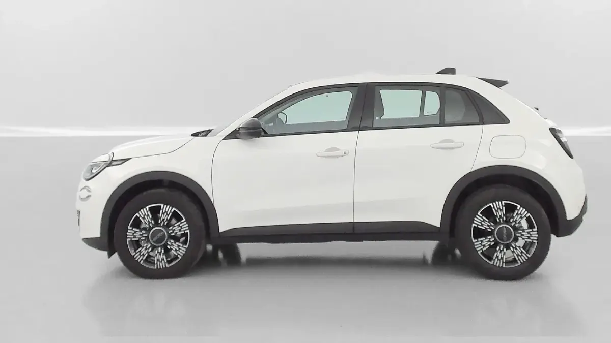 Gebraucht Fiat 600 Pop 136 PS (100 kW) 2025 (ice white) SUV