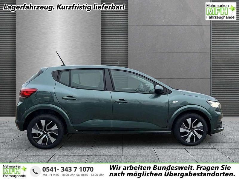 Neu Dacia Sandero Expression 101 PS (74 kW) 2025 Zedergrün Limousine