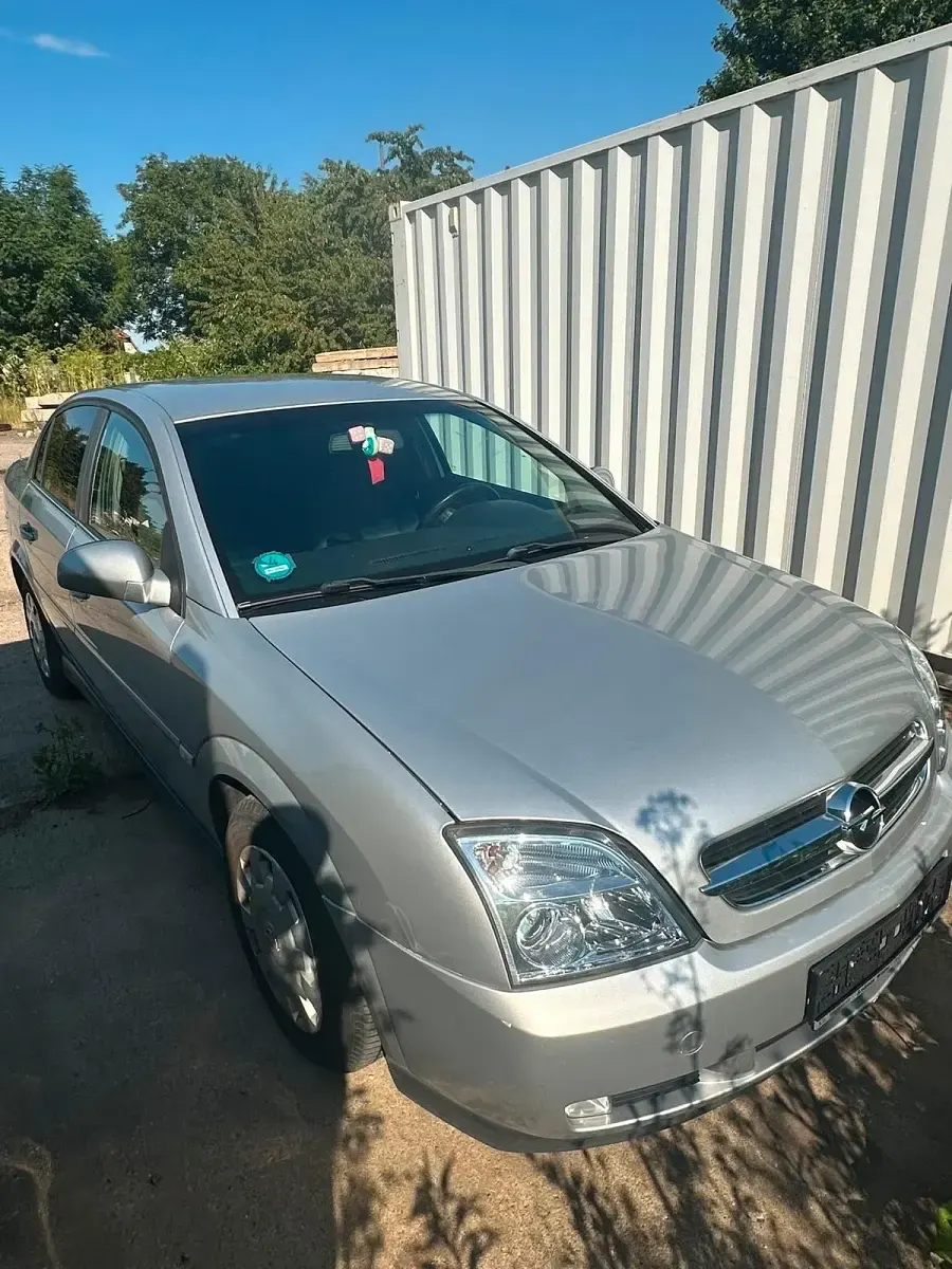 Gebraucht Opel Vectra 140 PS (102 kW) 2005 Silber Limousine