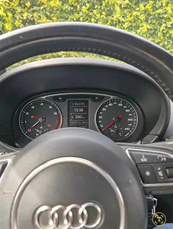 Gebraucht Audi A1 Attraction 86 PS (63 kW) 2012 Blau Kleinwagen