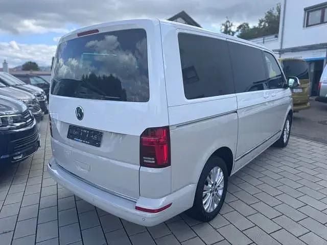 Usata VW Multivan Generation Six 150 CV (110 kW) 2020 Andere Monovolume