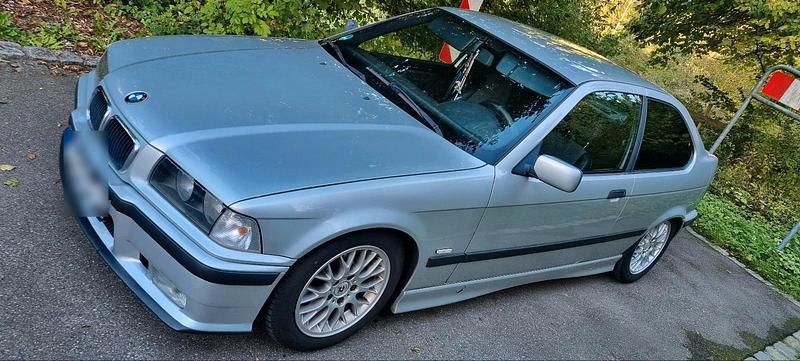 Second-hand BMW 323 170 CP (125 kW) 1999 Argintiu