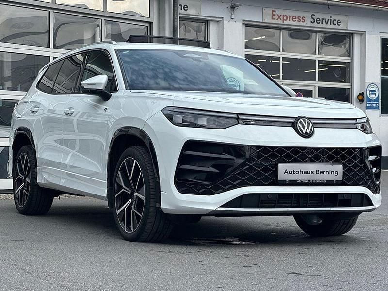 Pure white Gebraucht 2025 VW Tayron R-line SUV | 55.490 € (Guter Preis) - Bild 1/4