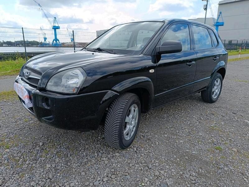 Schwarz Gebraucht 2009 Hyundai Tucson SUV | 3.950 € (Guter Preis) - Bild 1/4
