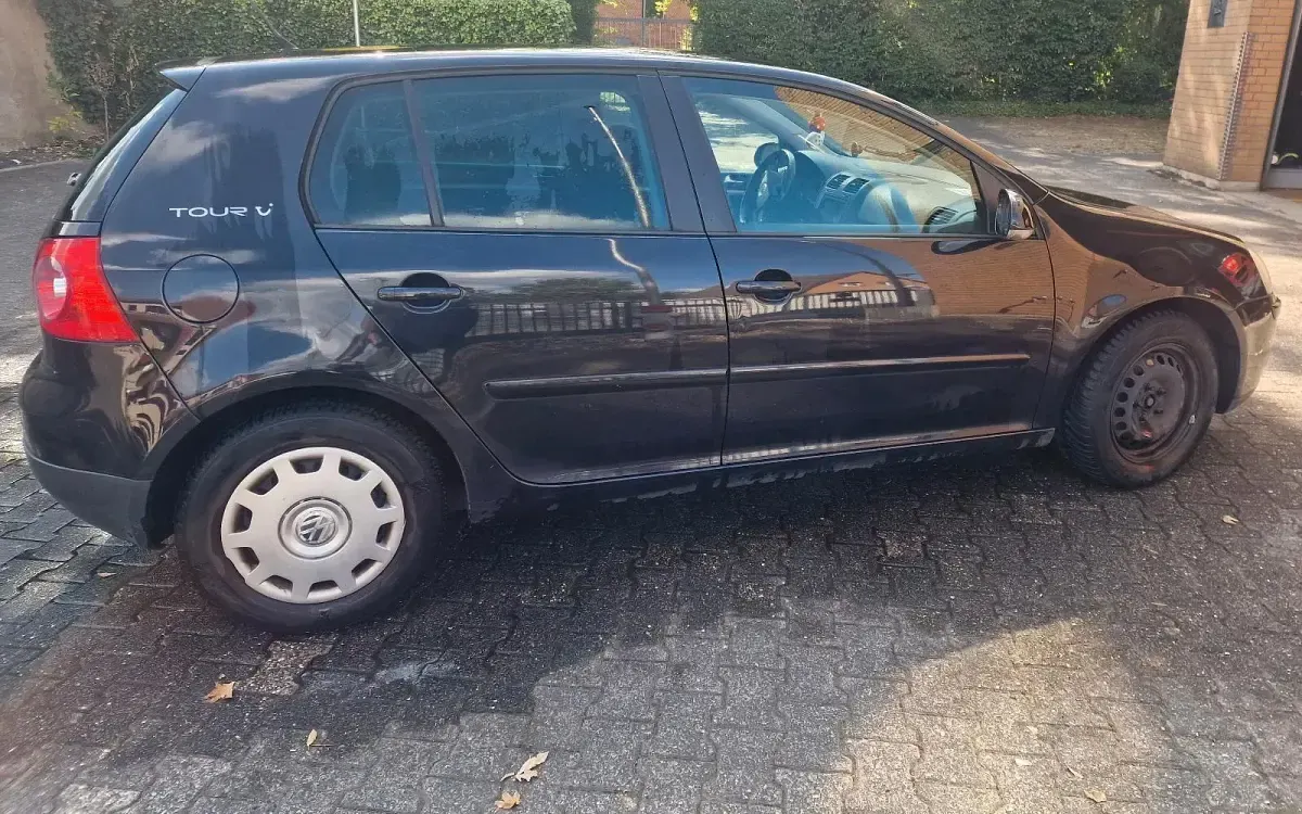 Gebraucht VW Golf V 80 PS (58 kW) 2007 Schwarz Kleinwagen
