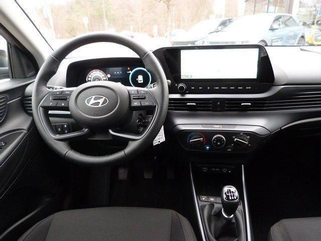 Neu Hyundai i20 Trend 101 PS (74 kW) 2025 Grün Limousine