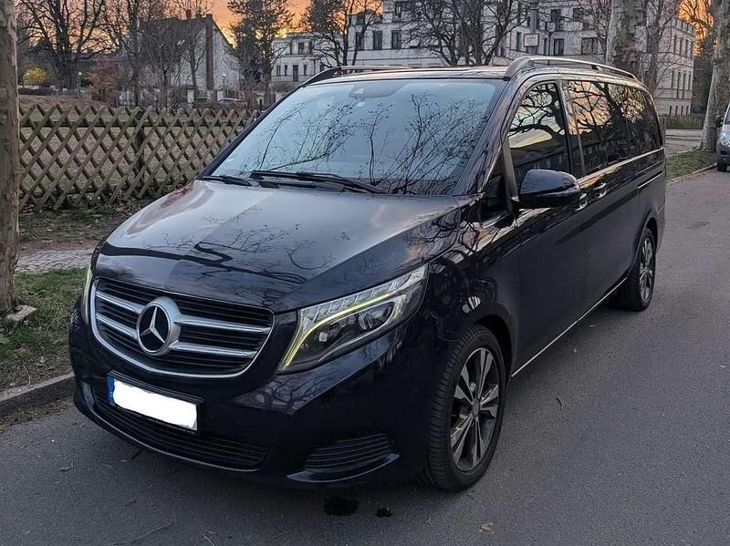 Gebraucht Mercedes E250 190 PS (139 kW) 2016 Blau Kombi
