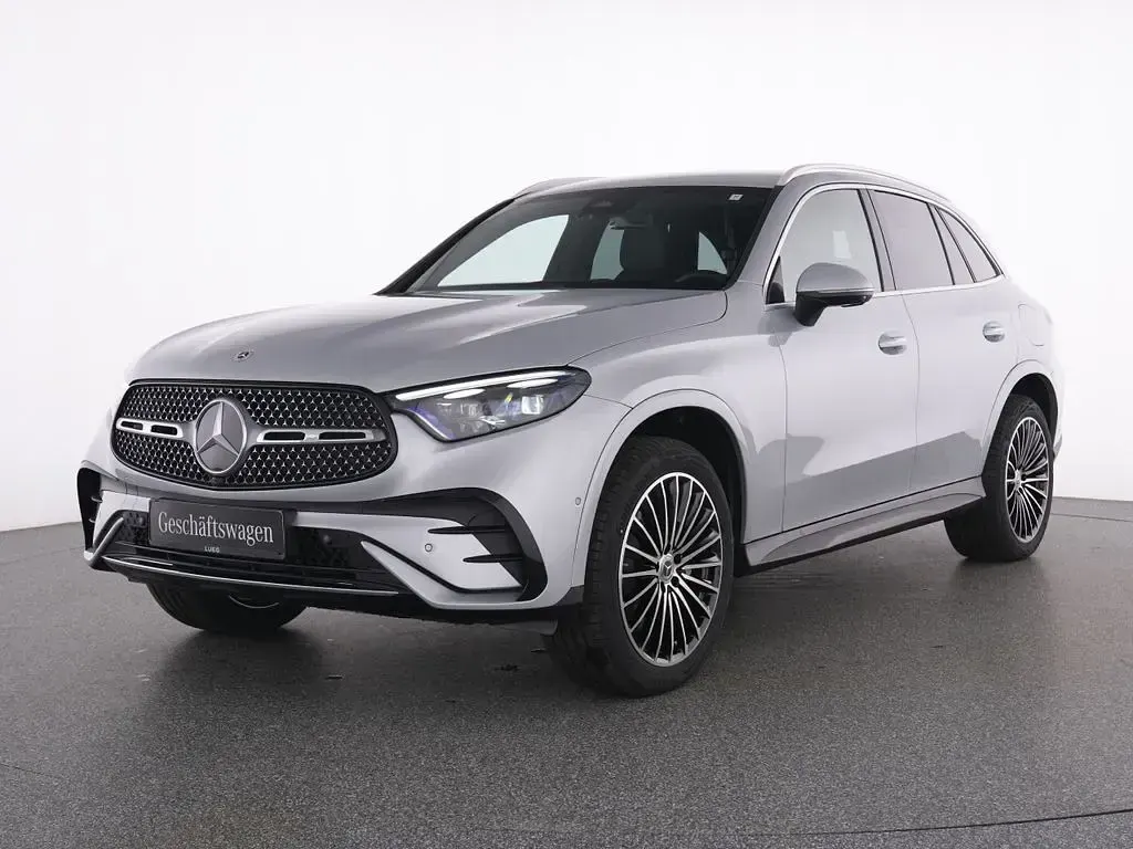 Gebraucht Mercedes GLC300 AMG 204 PS (150 kW) 2026 Silber SUV