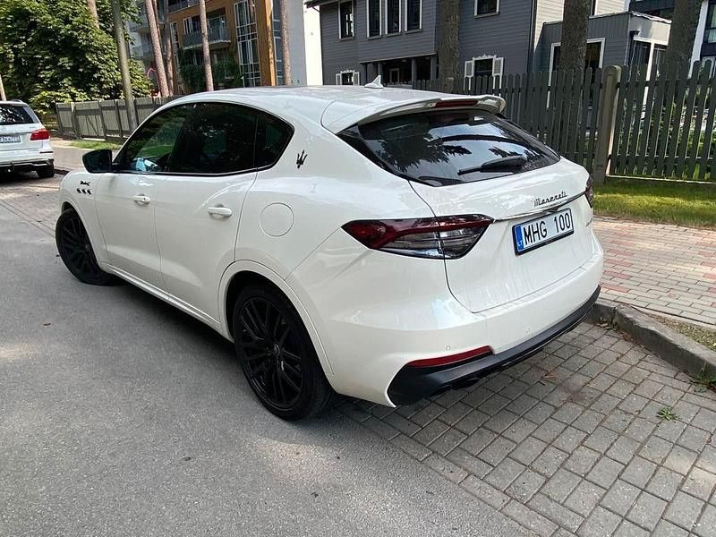 Gebraucht Maserati Levante 430 PS (316 kW) 2022 Weiß SUV