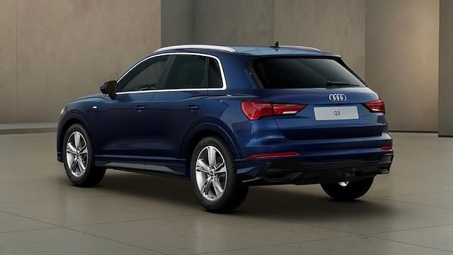 Gebraucht Audi Q3 S-Line 150 PS (110 kW) 2024 Navarrablau metallic SUV