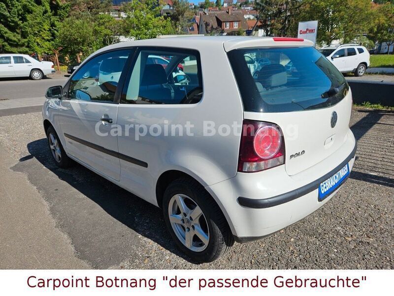 Gebraucht VW Polo Trendline 60 PS (44 kW) 2009 Weiß Limousine