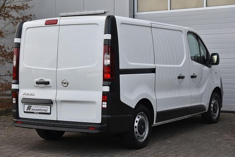 Gebraucht Opel Vivaro 120 PS (88 kW) 2020 Weiß Van / Kleinbus