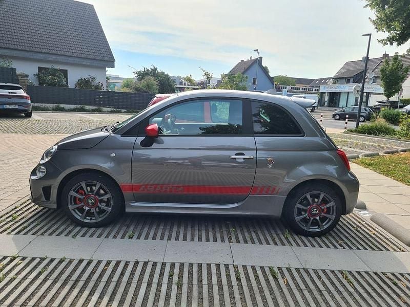 Grau Gebraucht 2018 Abarth 595 Kleinwagen | 17.000 € (Etwas zu teuer) - Bild 1/4