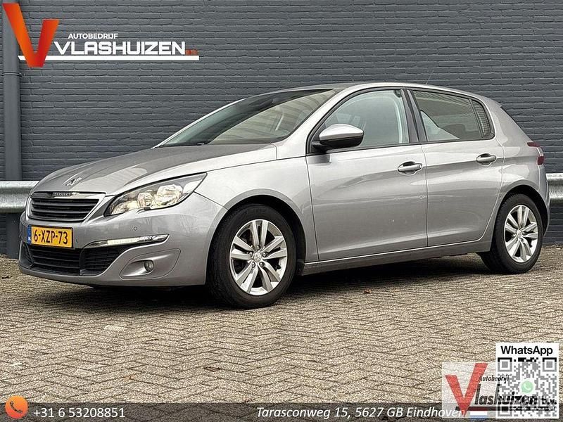 Grau Gebraucht 2014 Peugeot 308 Active Limousine | 3.999 € (Teuer) - Bild 1/4