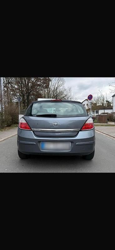 Gebraucht Opel Astra 105 PS (77 kW) 2007 Kleinwagen