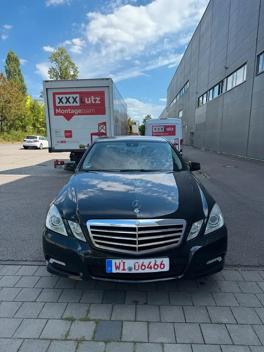 Gebraucht Mercedes E200 184 PS (135 kW) 2009 Schwarz Limousine