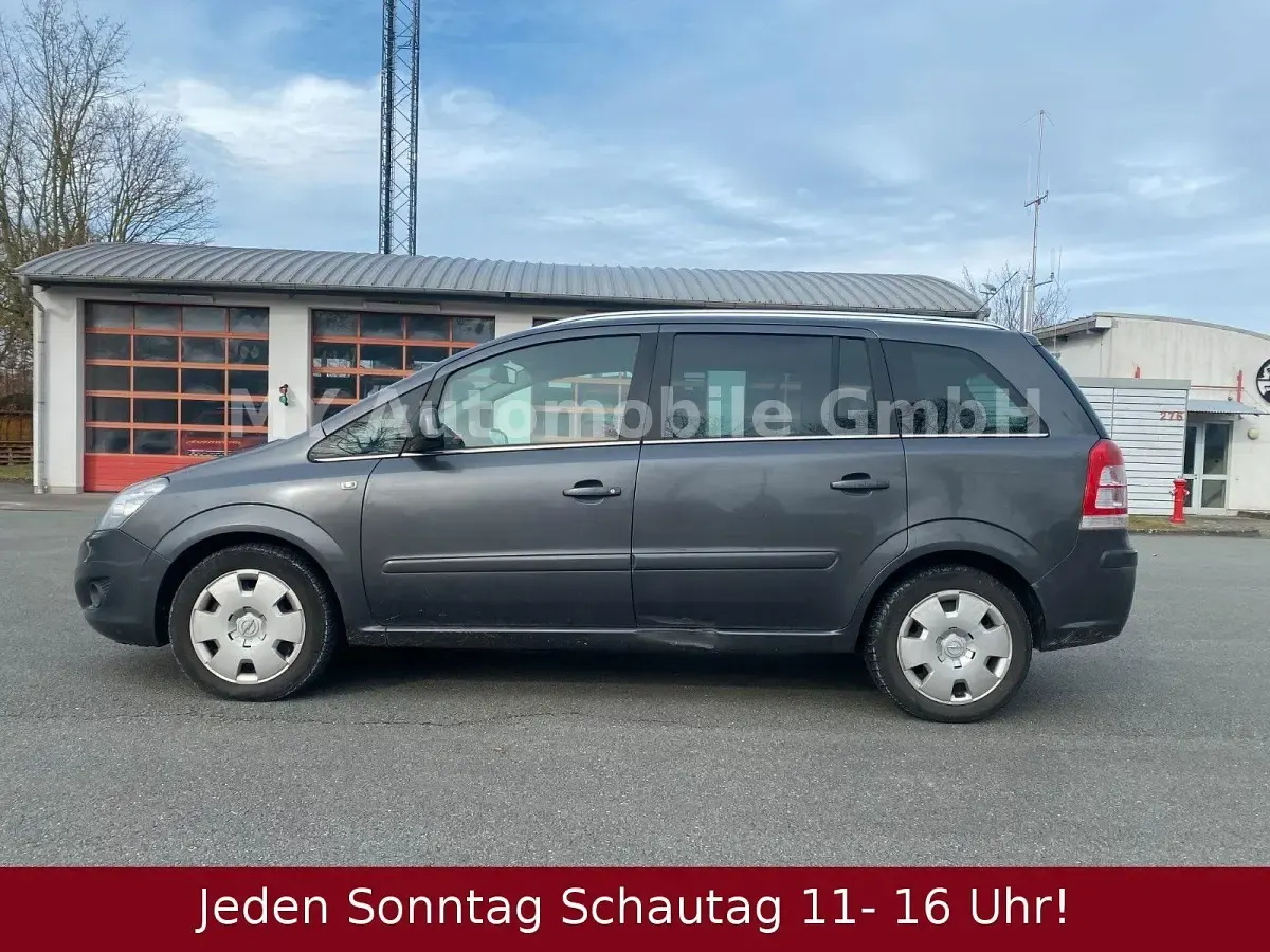Gebraucht Opel Zafira Innovation 150 PS (110 kW) 2009 Grau Van / Kleinbus