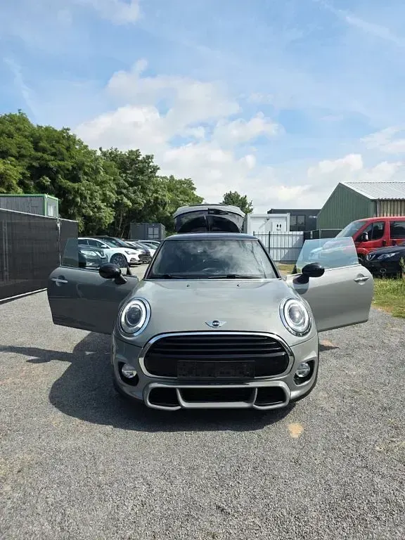 Gebraucht Mini Cooper 136 PS (100 kW) 2018 Grau Kleinwagen