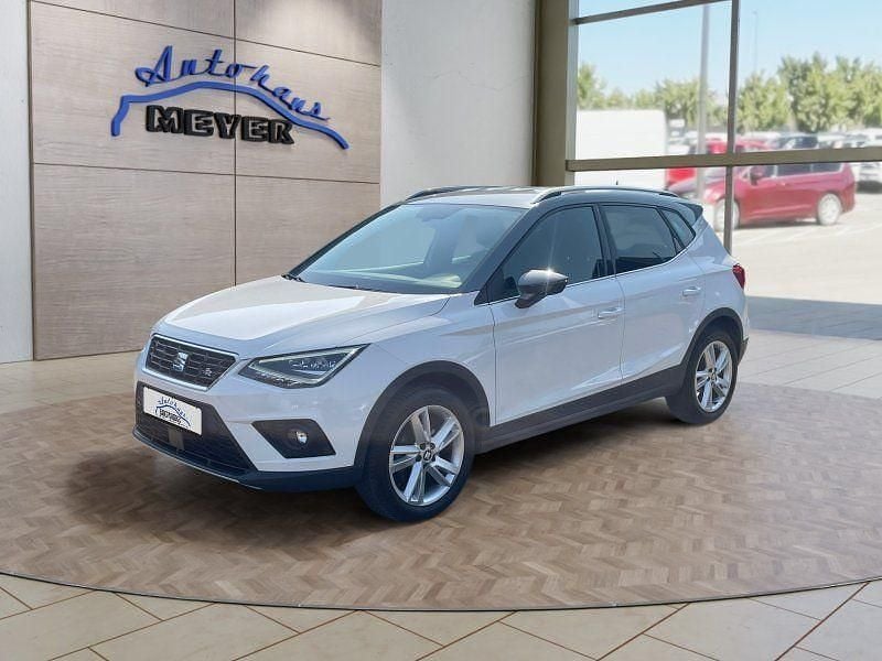 Candy weiss Gebraucht 2018 Seat Arona FR SUV | 14.410 € (Guter Preis) - Bild 1/4