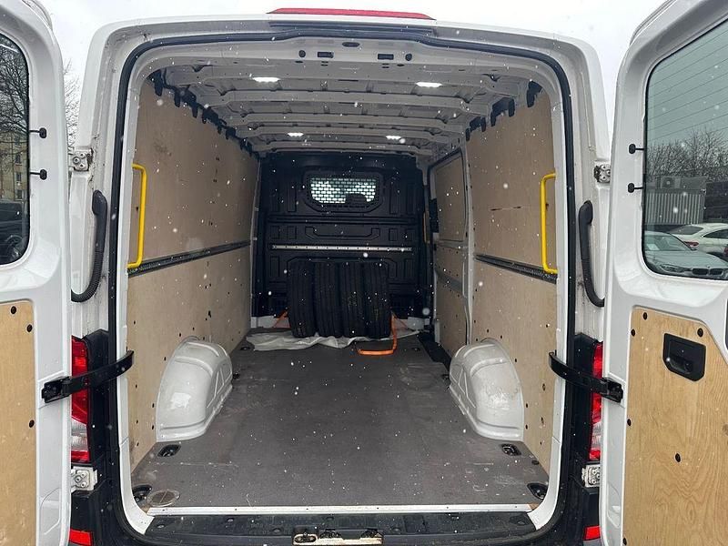 Gebraucht VW Crafter 102 PS (75 kW) 2022 Weiß Van