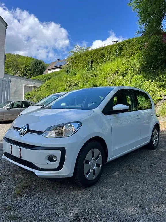 Gebraucht VW up! high up! 75 PS (55 kW) 2019 Weiß Kleinwagen