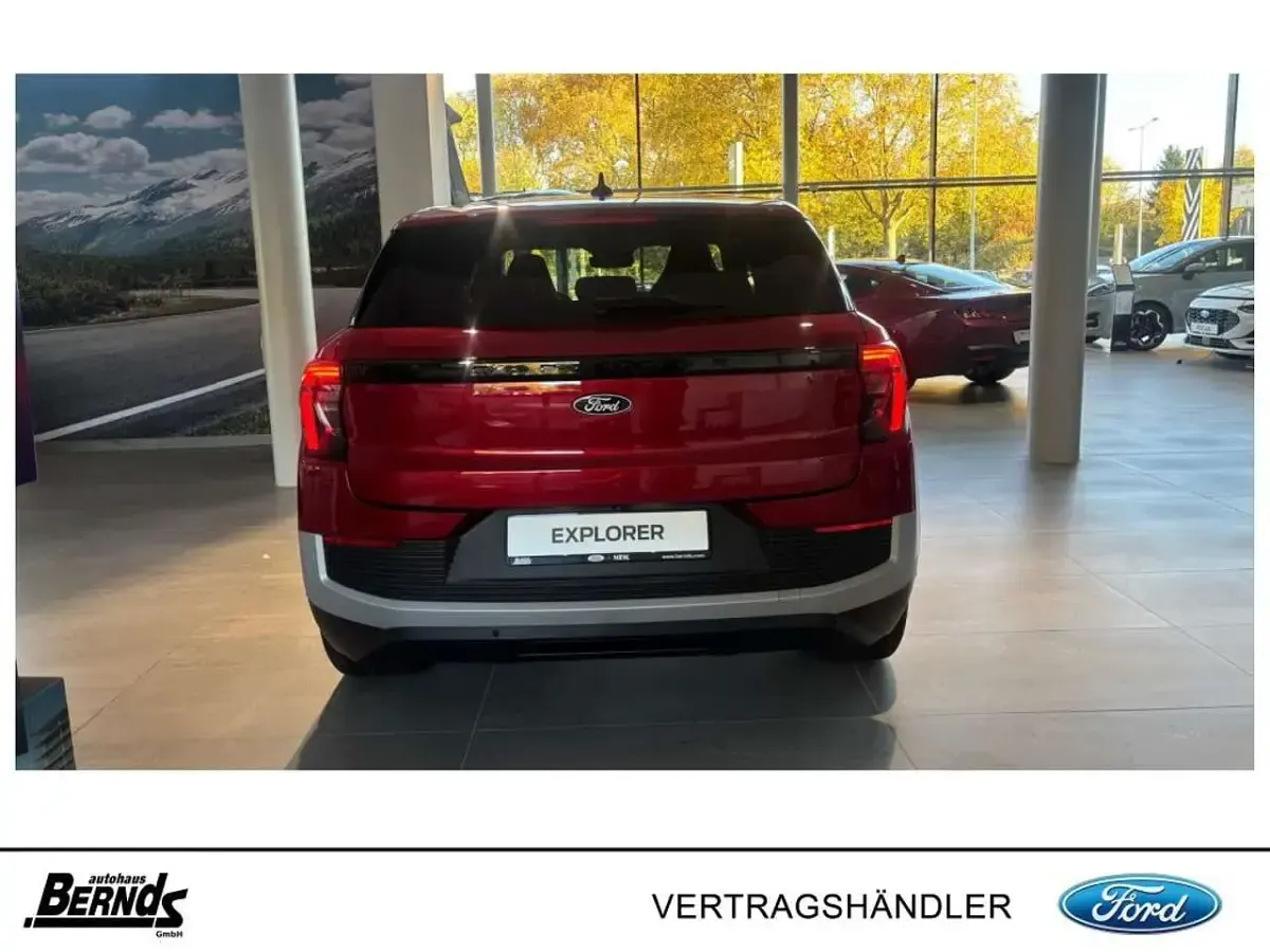 Gebraucht Ford Explorer Extended Range 210 kW (286 PS) 2025 Rot SUV