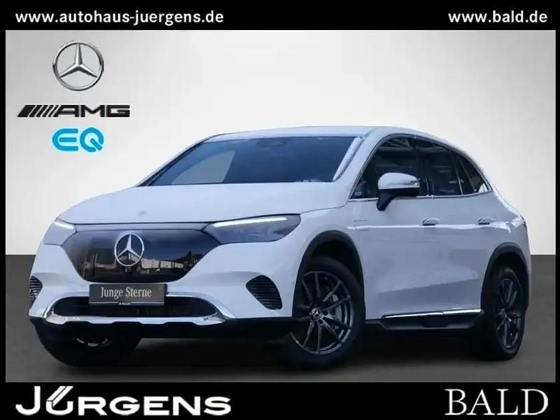 Gebraucht Mercedes EQE300 180 kW (245 PS) 2023 Weiss unilack polarweiß SUV