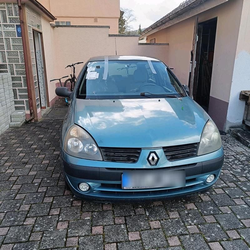 Blau Gebraucht 2004 Renault Clio II Kleinwagen | 800 € - Bild 1/1