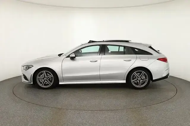 Second-hand Mercedes CLA250 224 CP (164 kW) 2021 Argintiu Berlinǎ