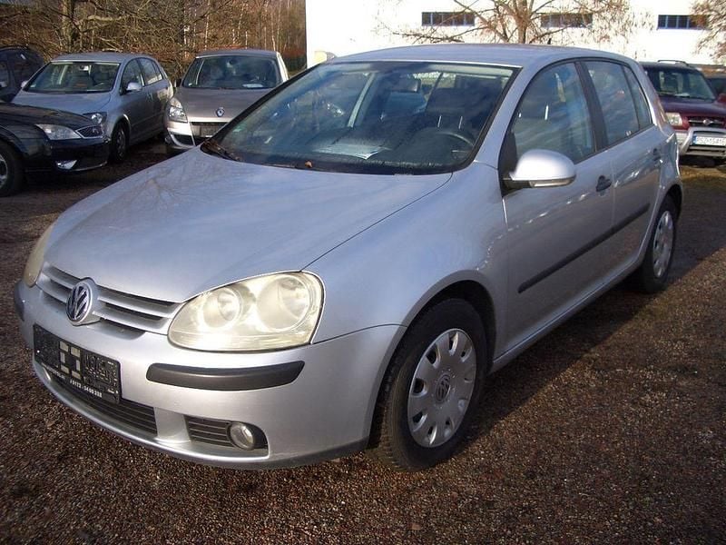 Gebraucht VW Golf IV Trendline 102 PS (75 kW) 2005 Silber Limousine