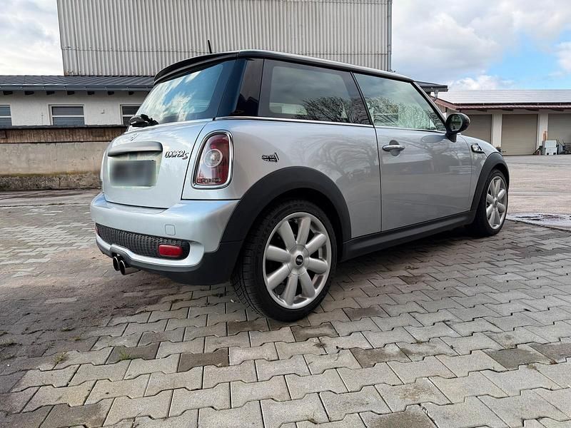 Gebraucht Mini Cooper S 175 PS (128 kW) 2007 Silber Kleinwagen