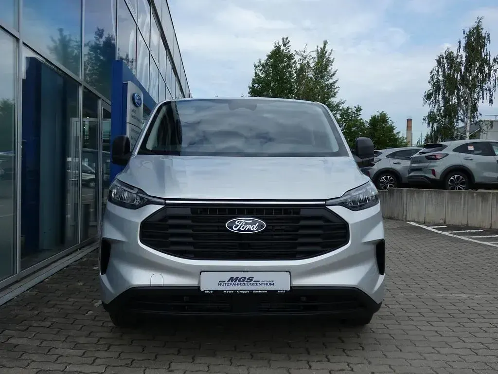 Używany Ford Transit Custom Trend 150 KM (110 kW) 2025 Srebrny Minivan