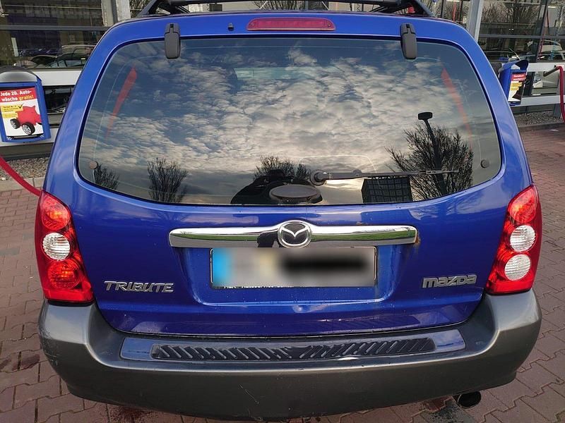 Gebraucht Mazda Tribute 150 PS (110 kW) 2006 Blau SUV