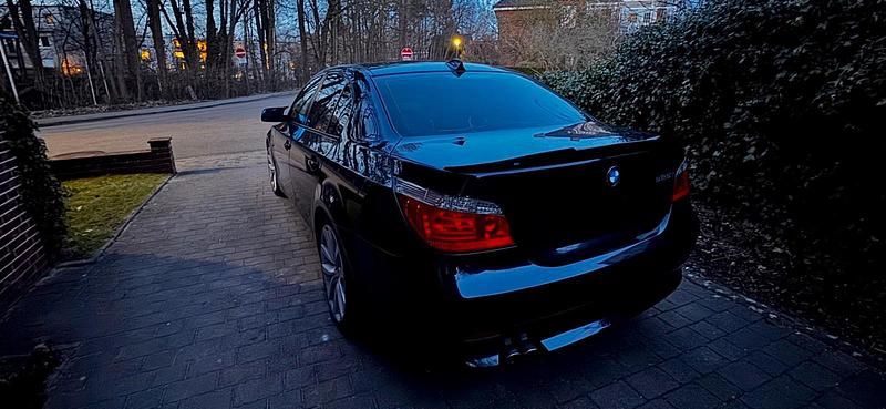 Gebraucht BMW 525 M Performance 192 PS (141 kW) 2004 Blau Limousine