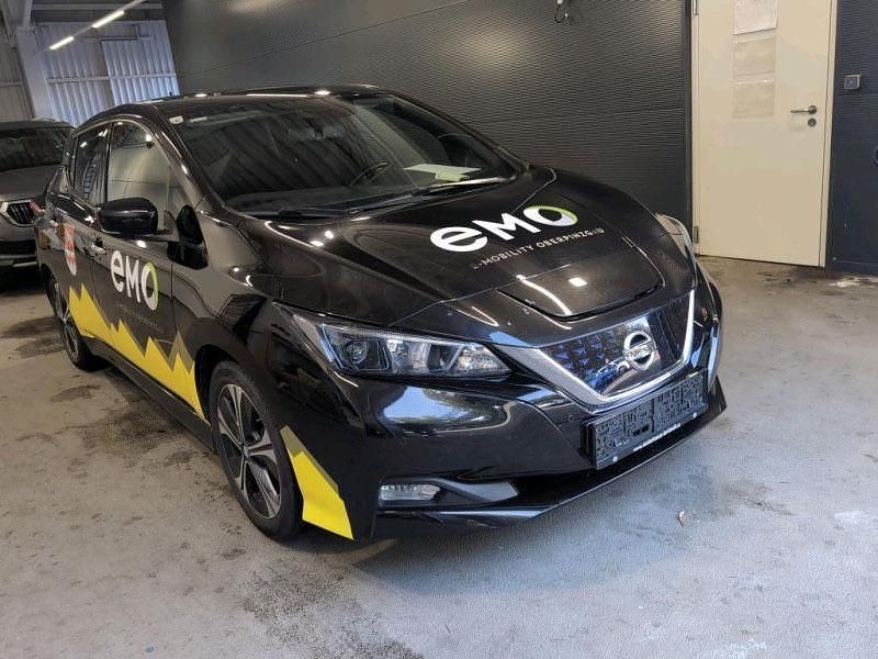 Schwarz Gebraucht 2018 Nissan Leaf Kleinwagen | 11.490 € (Fairer Preis) - Bild 1/4