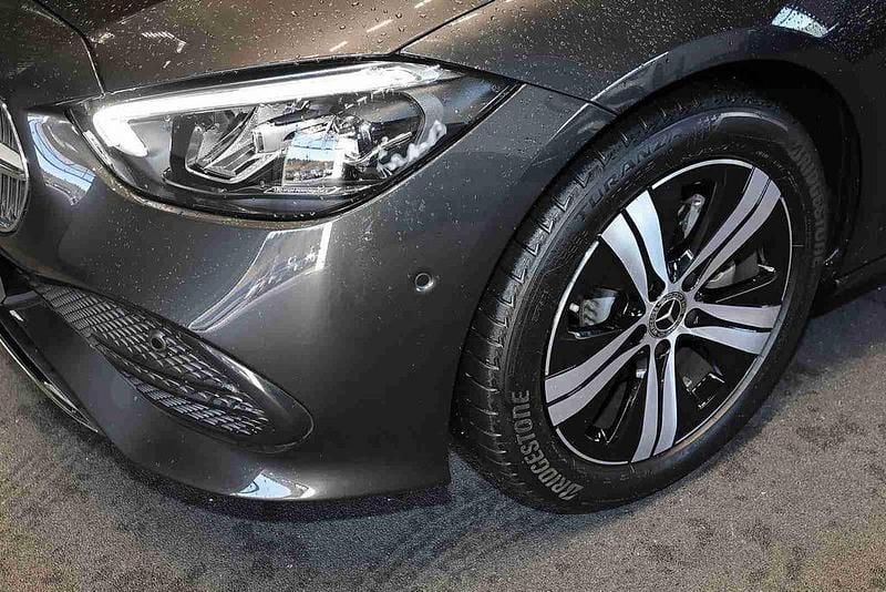 Gebraucht Mercedes C180 Avantgarde 170 PS (125 kW) 2025 Grau Limousine