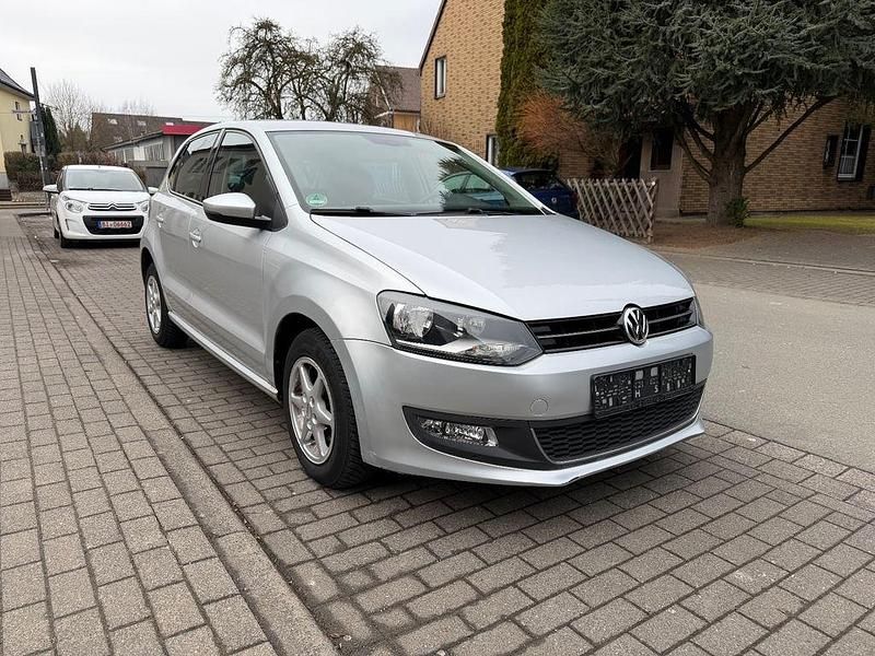 Gebraucht VW Polo Comfortline 90 PS (66 kW) 2013 Silber Kleinwagen