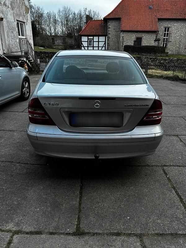 Gebraucht Mercedes C180 143 PS (105 kW) 2005 Silber Limousine
