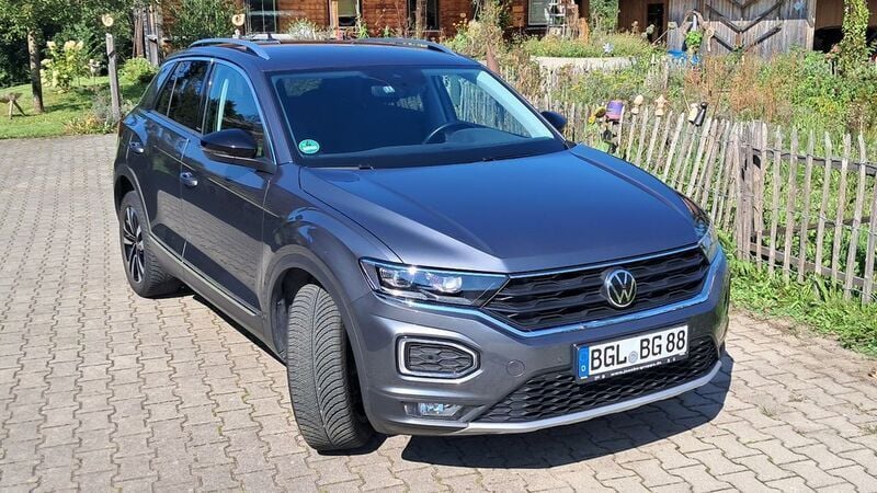 Grau Gebraucht 2020 VW T-Roc United SUV | 16.400 € (Guter Preis) - Bild 1/4