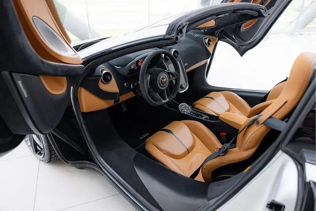 Gebraucht McLaren 570S 570 PS (419 kW) 2018 Grau Cabrio