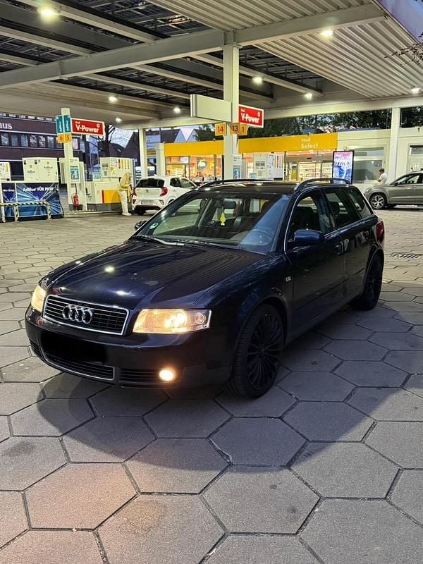 Second-hand Audi A4 2002 Albastru Break