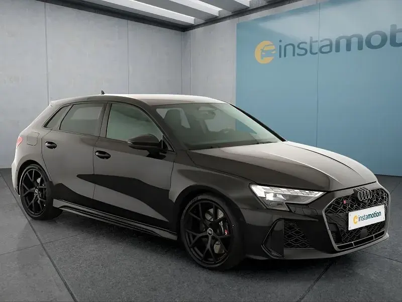 Neu Audi RS3 Sportback 400 PS (294 kW) 2026 Schwarz Kleinwagen