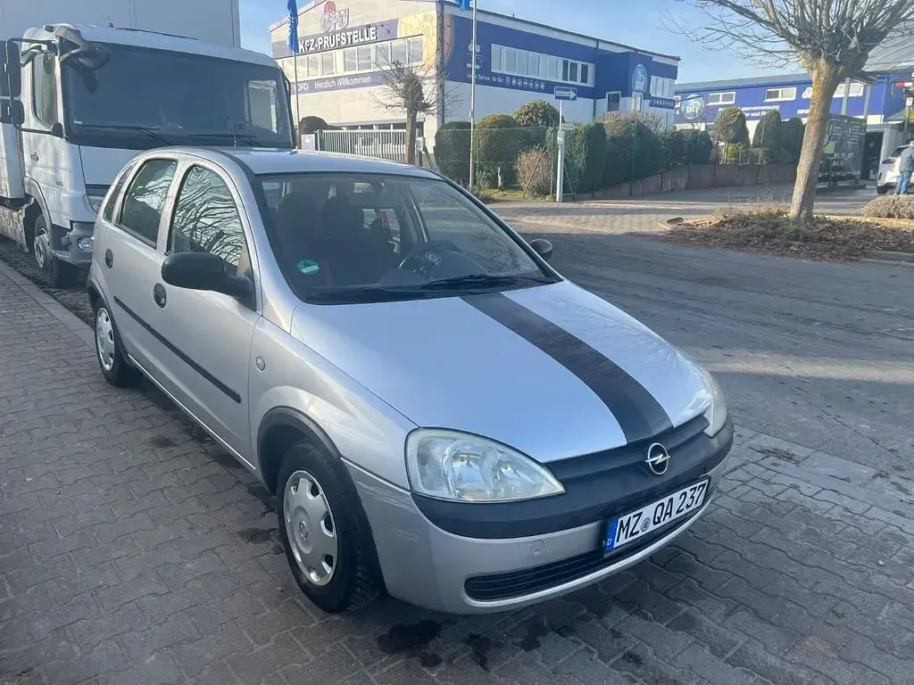 Gebraucht Opel Corsa 75 PS (55 kW) 2002 Kleinwagen