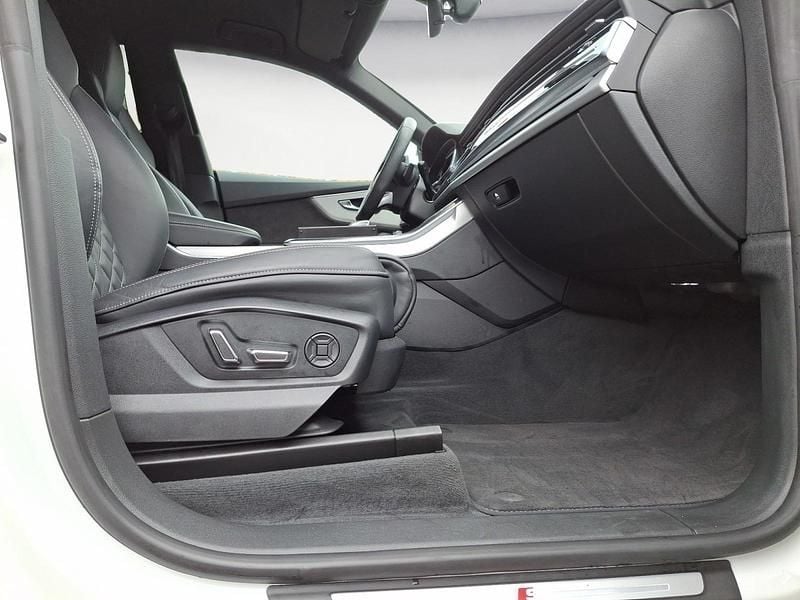 Gebraucht Audi Q8 Basis 381 PS (280 kW) 2021 Weiß SUV