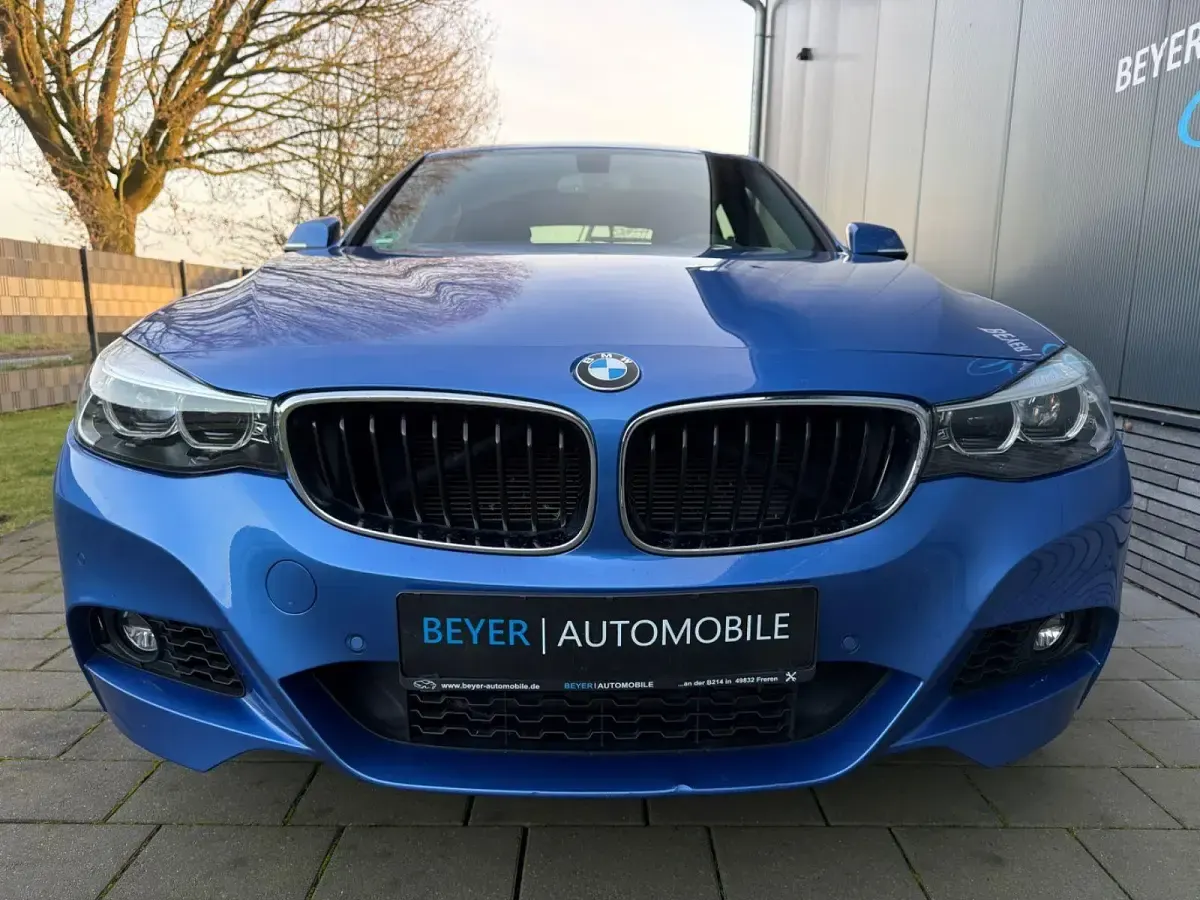 Gebraucht BMW 320 M Sport 190 PS (139 kW) 2018 Blau Limousine