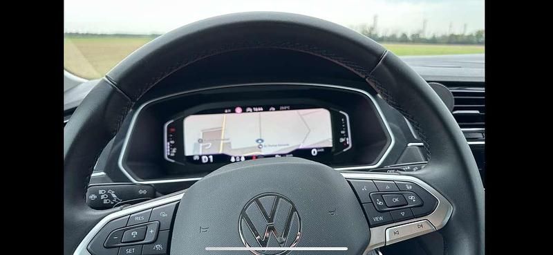 Gebraucht 2022 VW Tiguan Life SUV | 31.500 € (Etwas zu teuer) - Bild 1/4