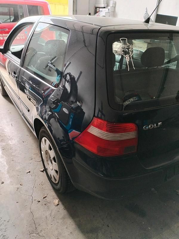 Gebraucht VW Golf IV 80 PS (58 kW) 2003 Blau Limousine